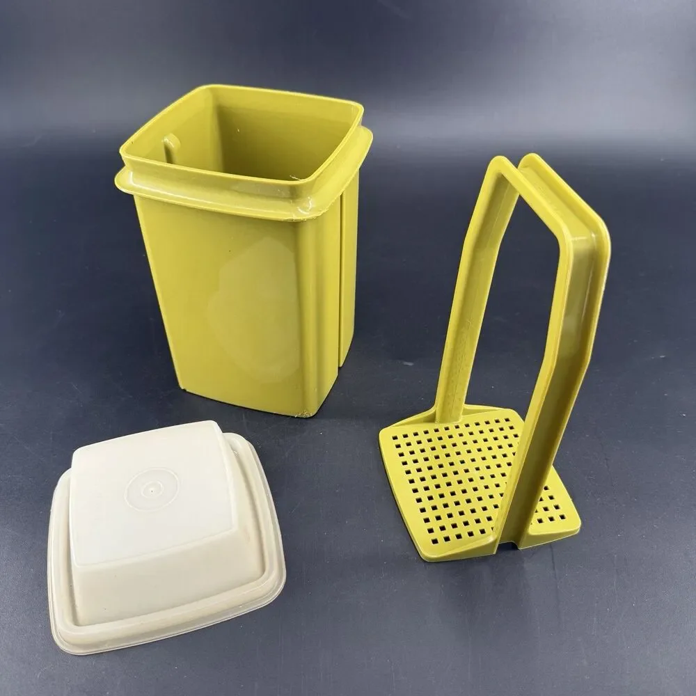 Vintage Tupperware Avocado Green Pickle Olive Pepper Keeper Holder 1330-5